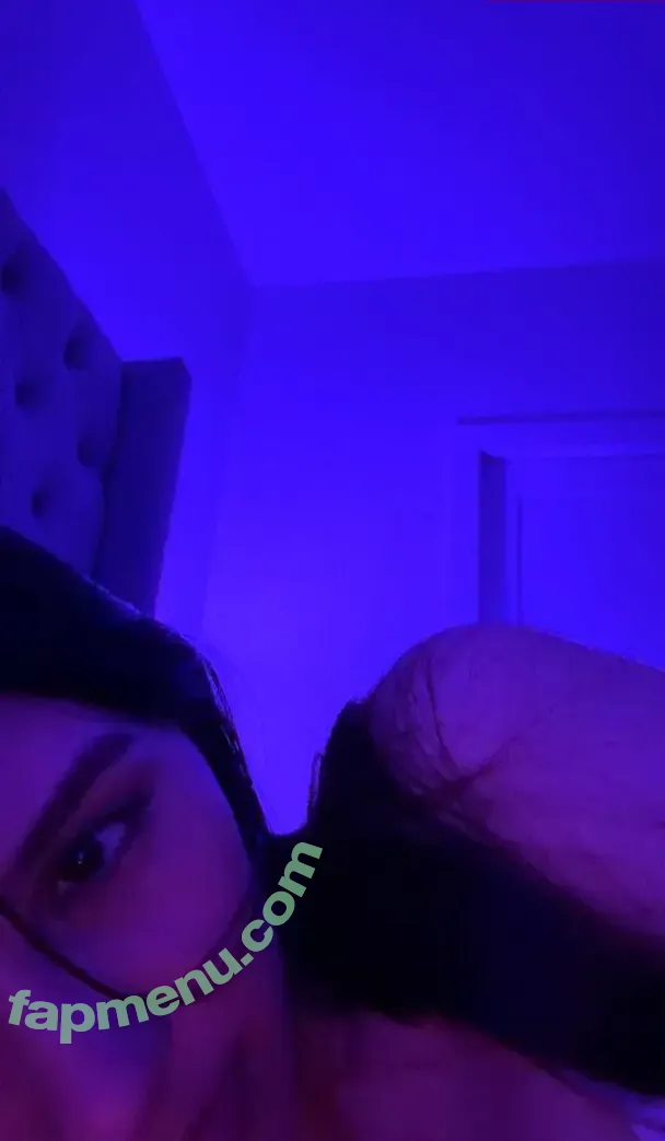 Caryn Marjorie nude photo #0055 (cutiecaryn / marjikarp)