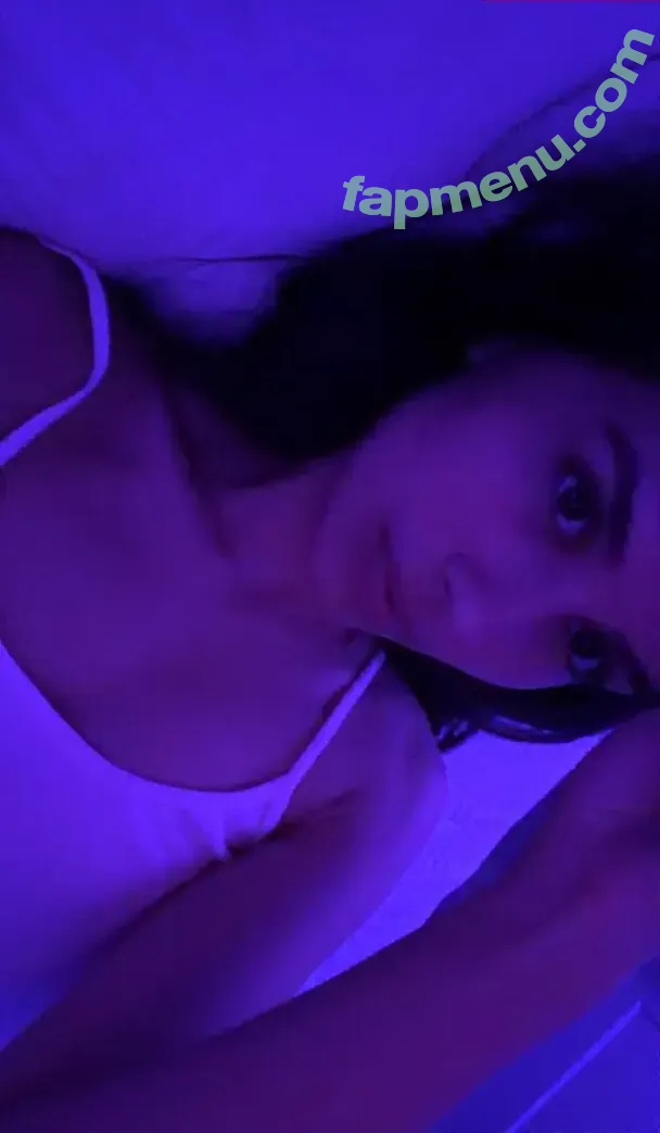 Caryn Marjorie nude photo #0057 (cutiecaryn / marjikarp)