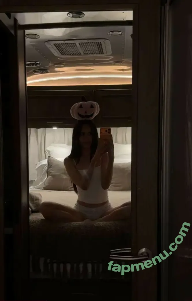 Caryn Marjorie nude photo #0075 (cutiecaryn / marjikarp)