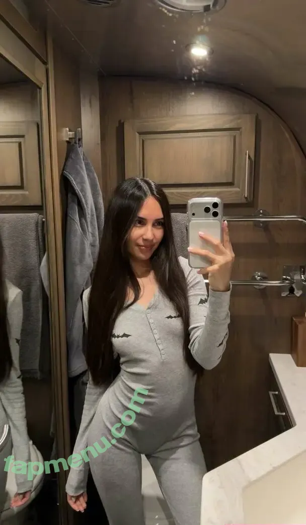 Caryn Marjorie nude photo #0093 (cutiecaryn / marjikarp)