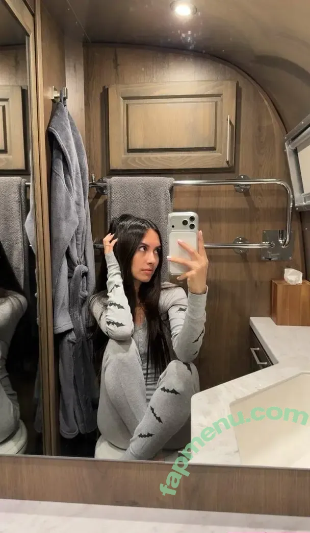 Caryn Marjorie nude photo #0095 (cutiecaryn / marjikarp)