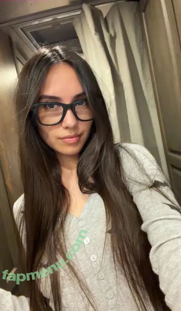 Caryn Marjorie nude photo #0108 (cutiecaryn / marjikarp)