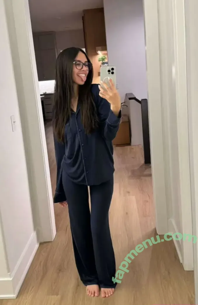 Caryn Marjorie nude photo #0115 (cutiecaryn / marjikarp)