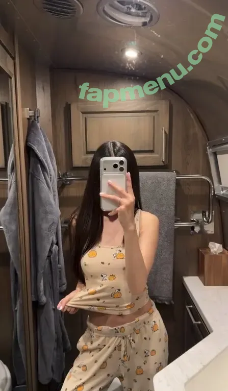 Caryn Marjorie nude photo #0136 (cutiecaryn / marjikarp)