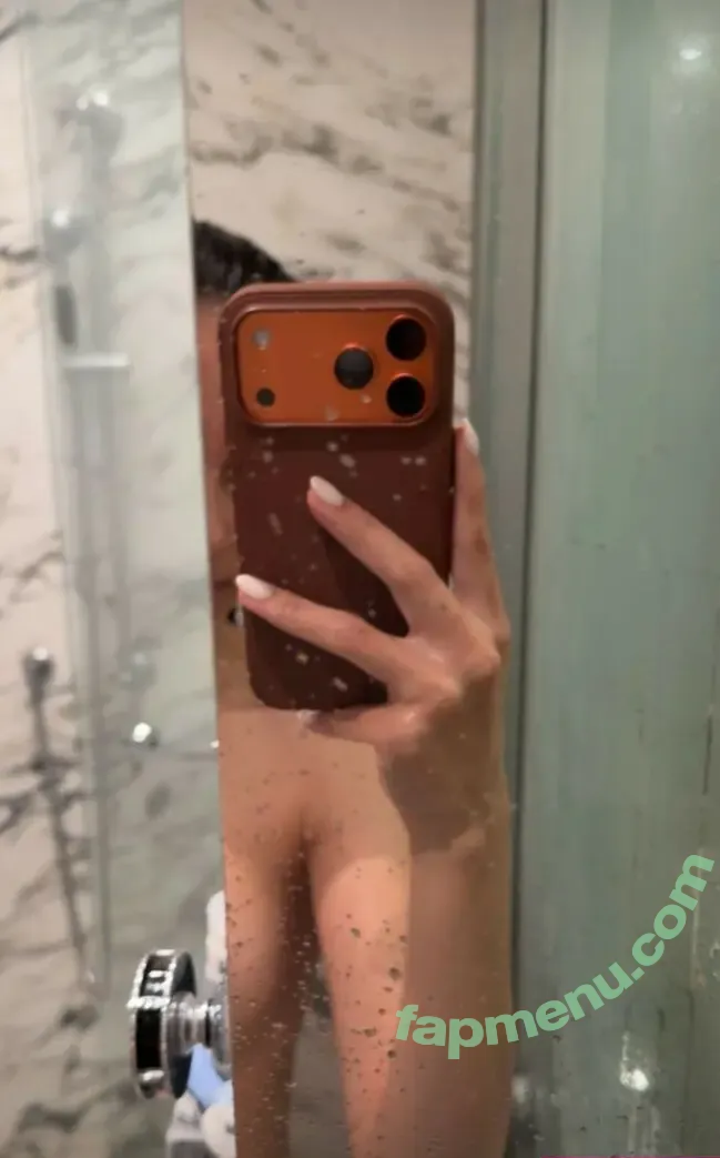 Caryn Marjorie nude photo #0143 (cutiecaryn / marjikarp)