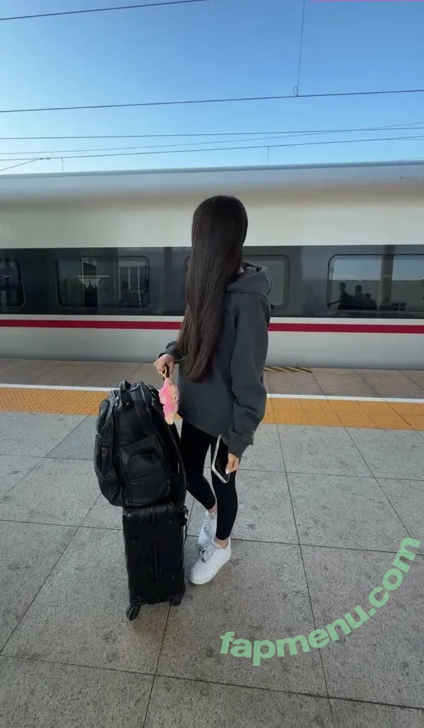 Caryn Marjorie nude photo #0148 (cutiecaryn / marjikarp)