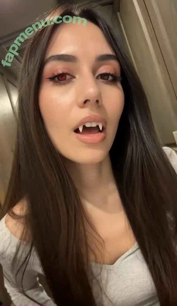 Caryn Marjorie nude photo #0345 (cutiecaryn / marjikarp)