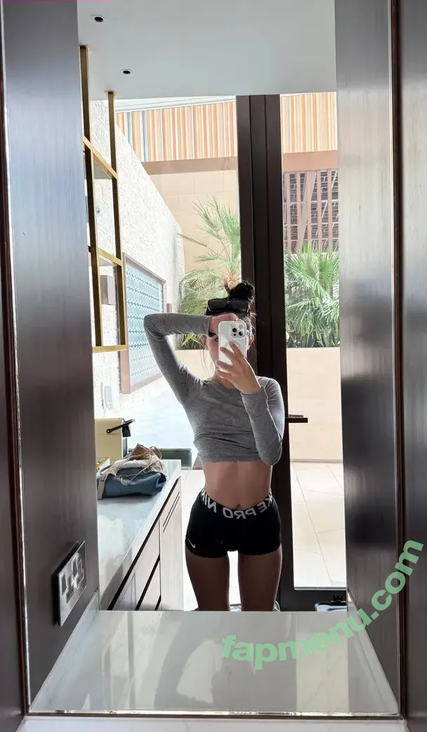 Caryn Marjorie nude photo #0365 (cutiecaryn / marjikarp)