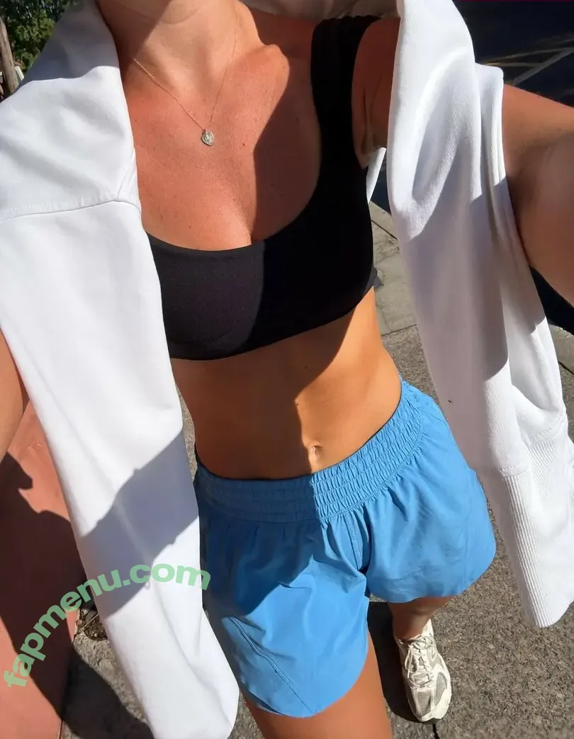 Carys Abbott nude photo #0006 (carysabbott / caryyss)