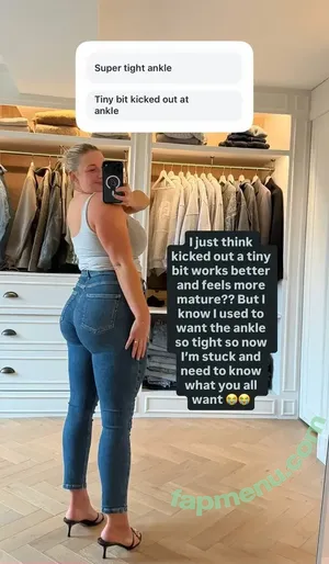 Carys Whittaker / busybeecarys / carys.whittaker / karlawhittake14 nude photo #0378