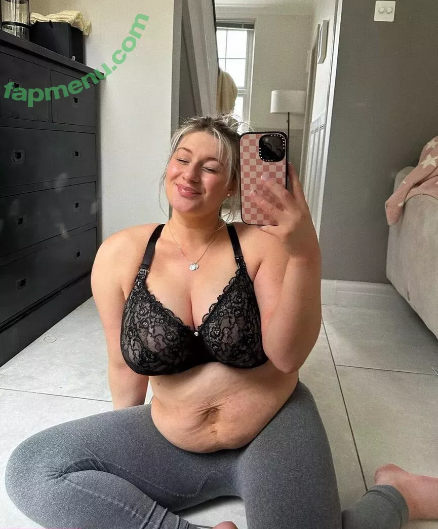 Carys Whittaker nude photo #0041 (carys.whittaker / karlawhittake14)