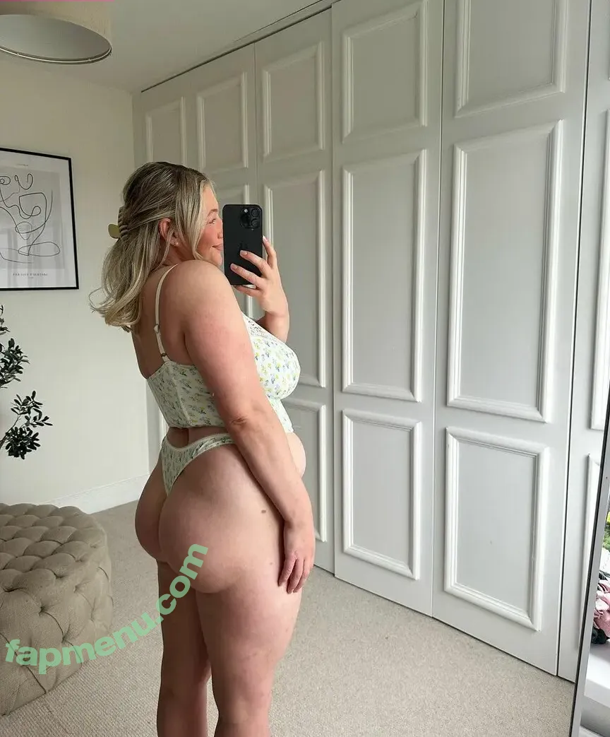 Carys Whittaker nude photo #0225 (busybeecarys / carys.whittaker / karlawhittake14)