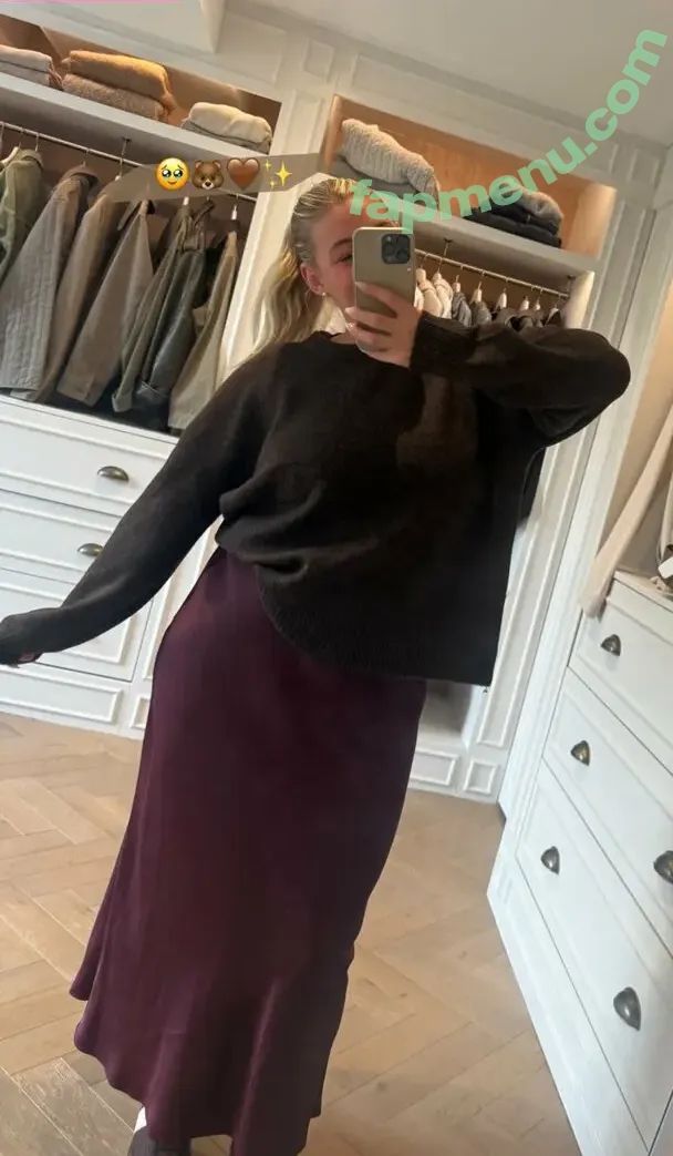 Carys Whittaker nude photo #0251 (busybeecarys / carys.whittaker / karlawhittake14)