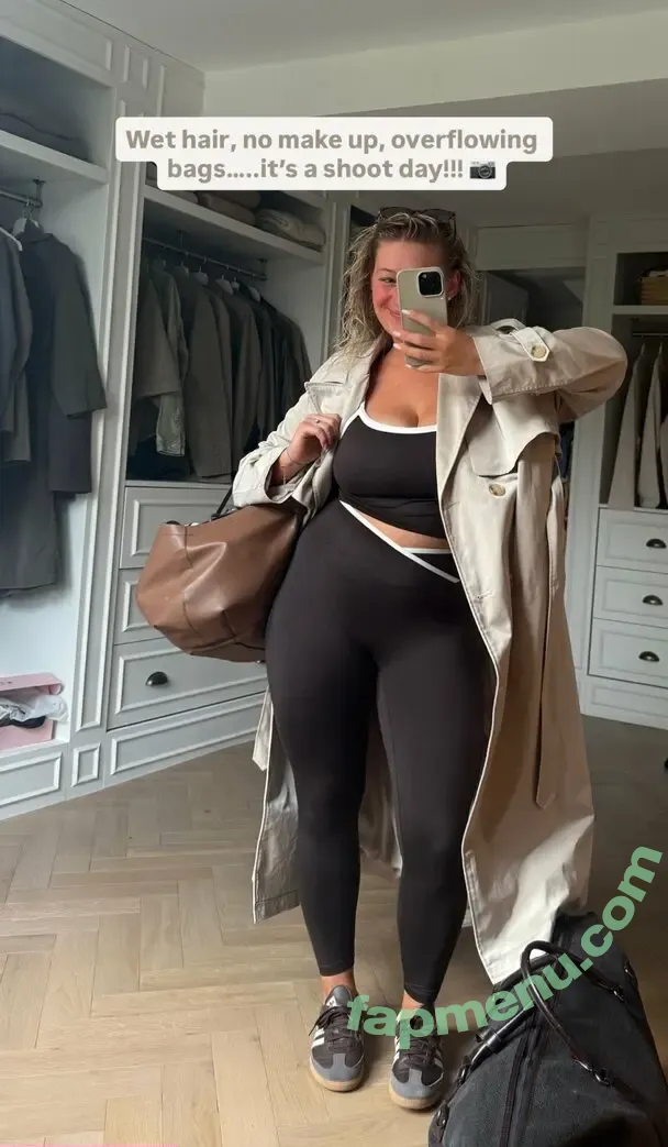 Carys Whittaker nude photo #0253 (busybeecarys / carys.whittaker / karlawhittake14)