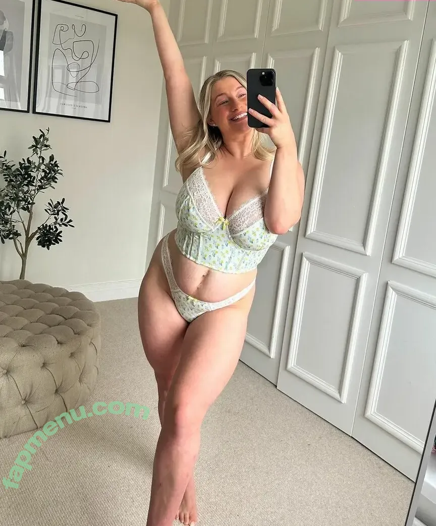 Carys Whittaker nude photo #0348 (busybeecarys / carys.whittaker / karlawhittake14)