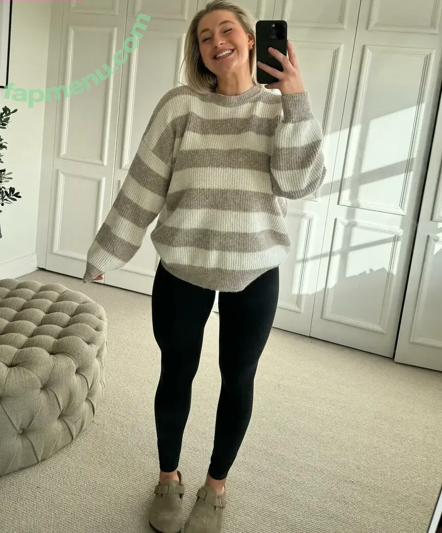 Carys Whittaker nude photo #0350 (busybeecarys / carys.whittaker / karlawhittake14)