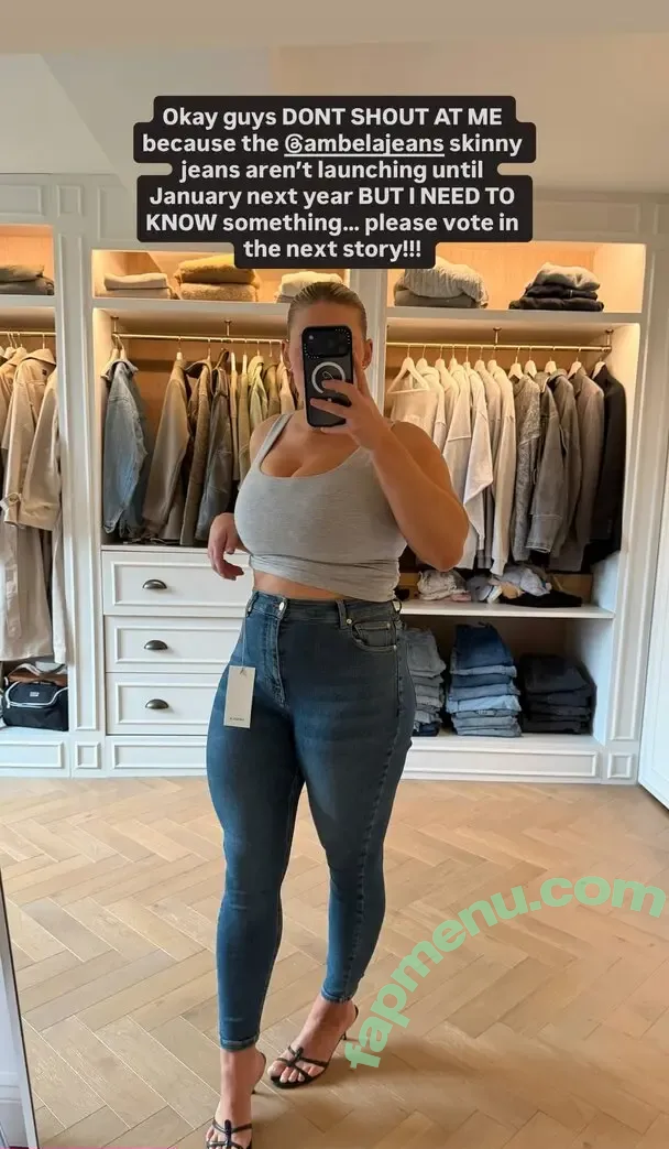 Carys Whittaker nude photo #0377 (busybeecarys / carys.whittaker / karlawhittake14)