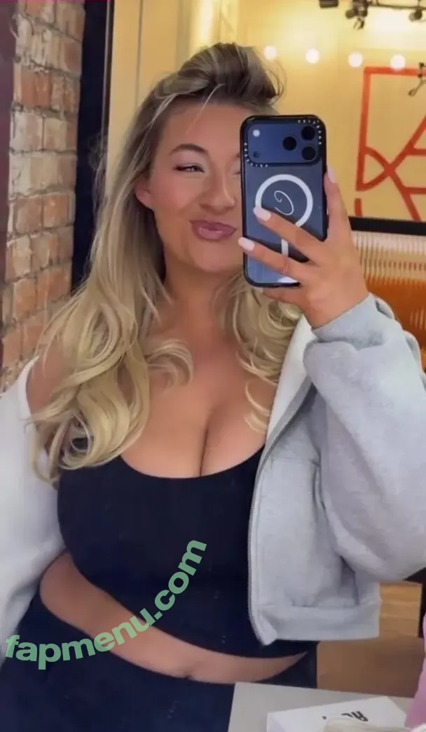 Carys Whittaker nude photo #0439 (busybeecarys / carys.whittaker / karlawhittake14)