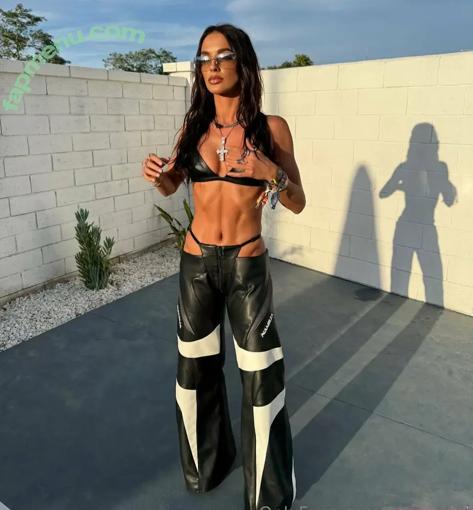 caseboon nude photo #0002 (caseboon)