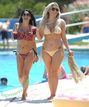 Casey Batchelor / caseybatchelor1 nude photo #0231