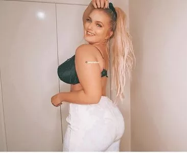 Casey Leigh / Caseyleighxox / caseyleighx / theprivatelifeofcasey nude photo #0069