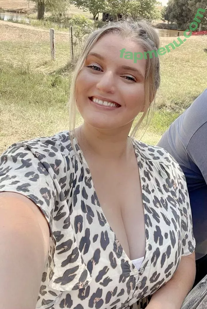 Casey Leigh nude photo #0004 (Caseyleighxox / caseyleighx / theprivatelifeofcasey)