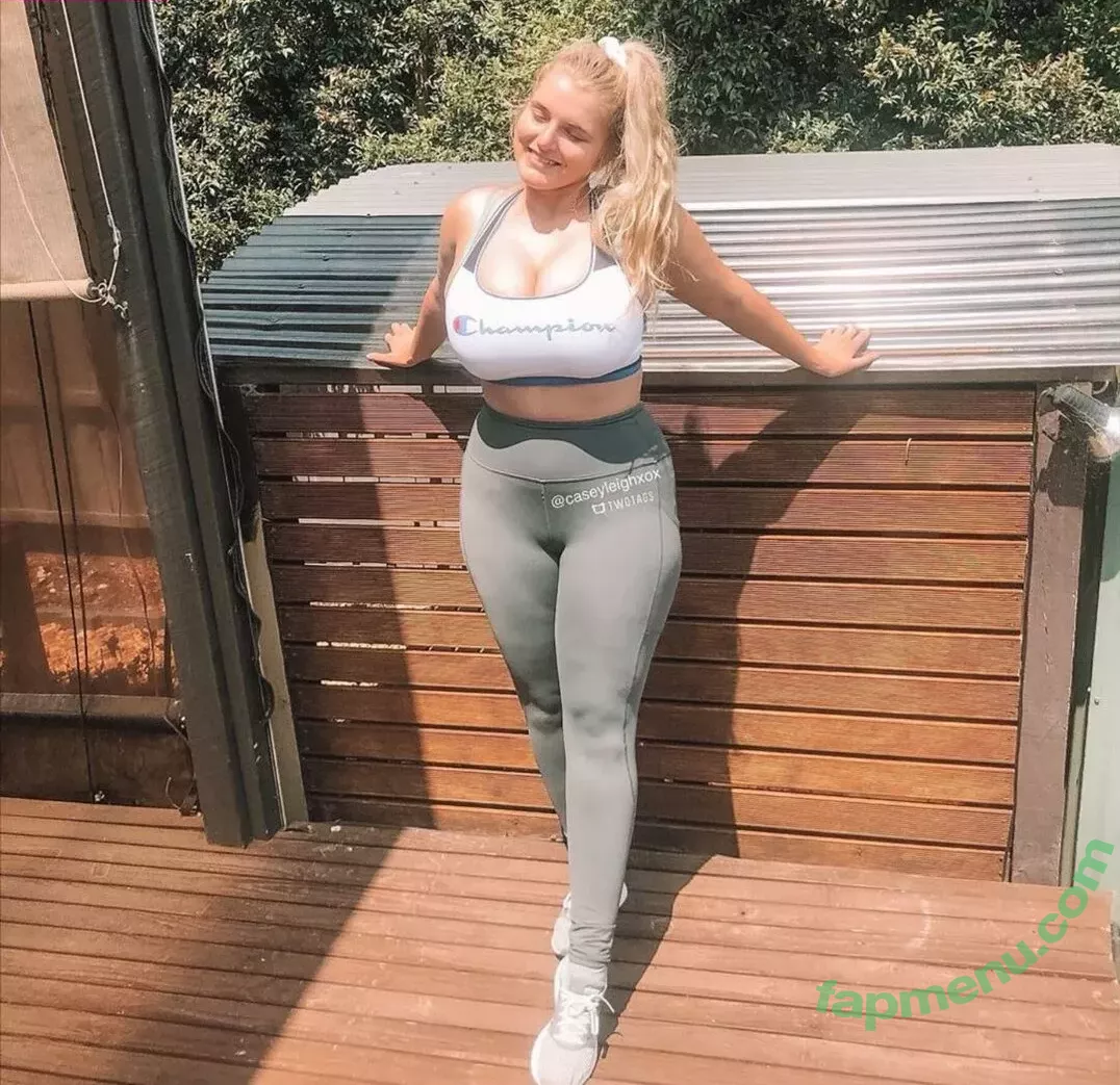 Casey Leigh nude photo #0038 (Caseyleighxox / caseyleighx / theprivatelifeofcasey)