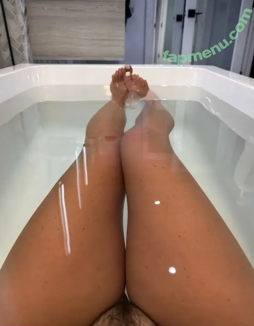 Casey.Mae nude photo #0130 (Daintylittlesole / casey_maee)