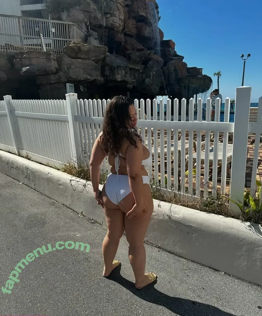 Cassandra Nicole nude photo #0011 (Cassie.Caramel)