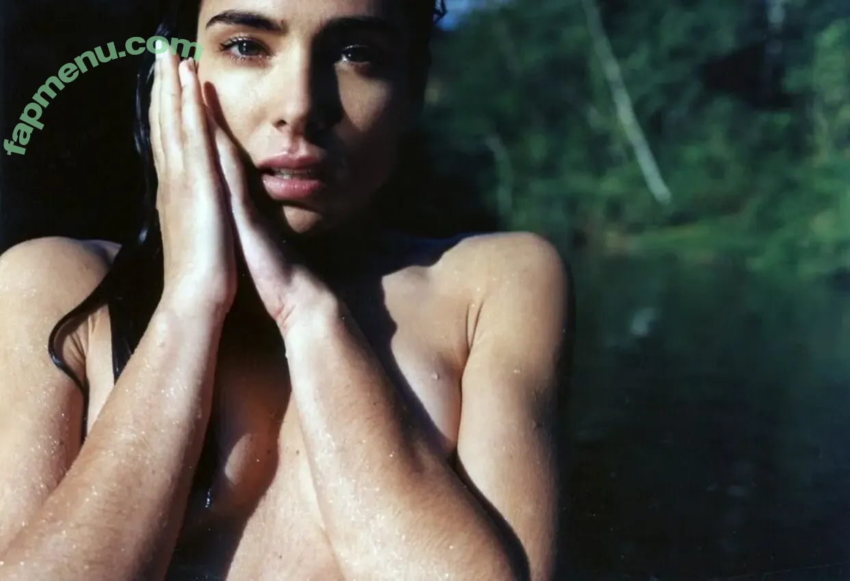 Cássia Linhares nude photo #0008 (cassialinhares)