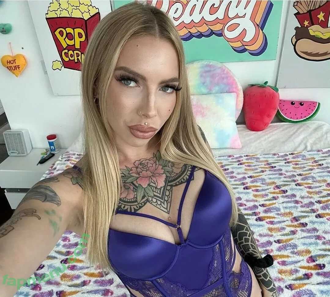 Cassidy Luxe nude photo #0002 (Tattoed anal slut / itscassidyluxe)