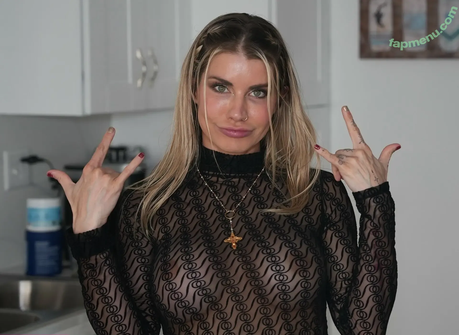 Cassie Bender nude photo #0719 (CassieBenderX / anyuser / cassiebenderfit)