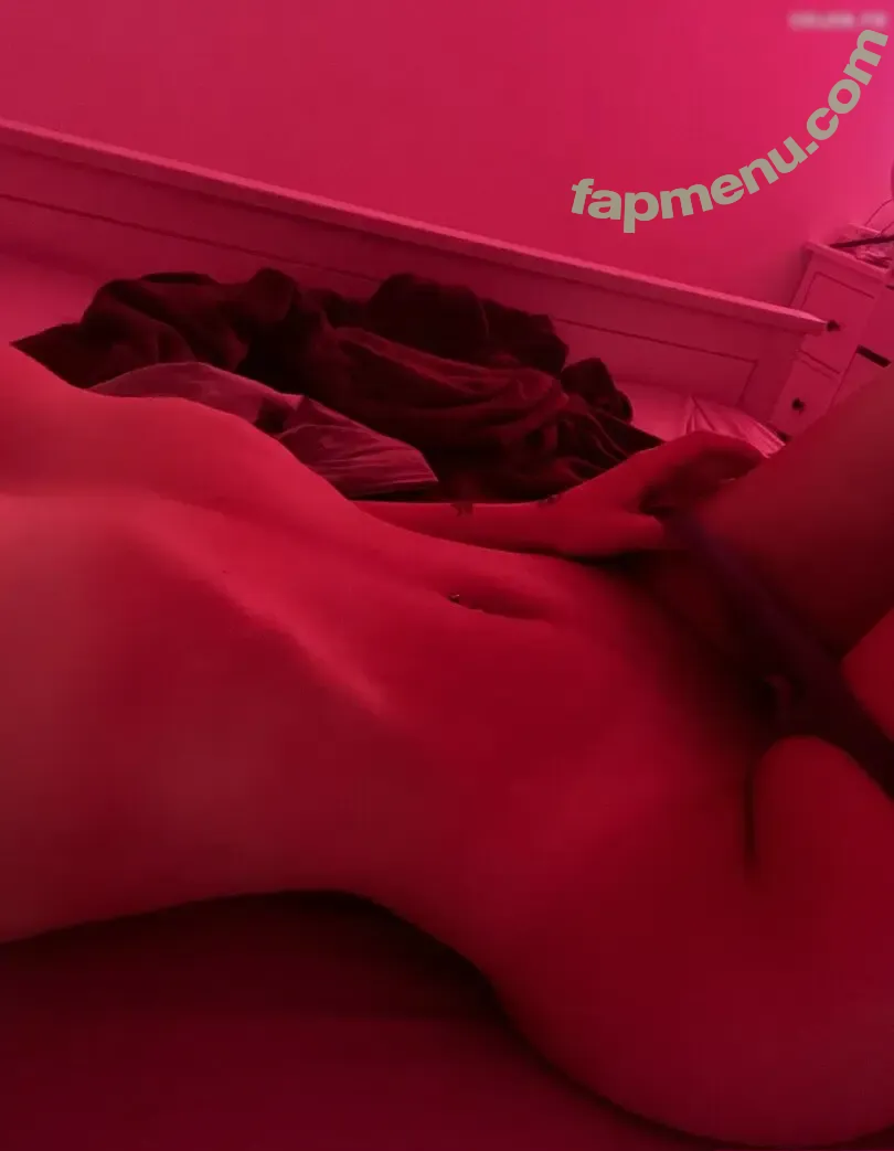 cassie cachit nude photo #0084 (uhh_uma)