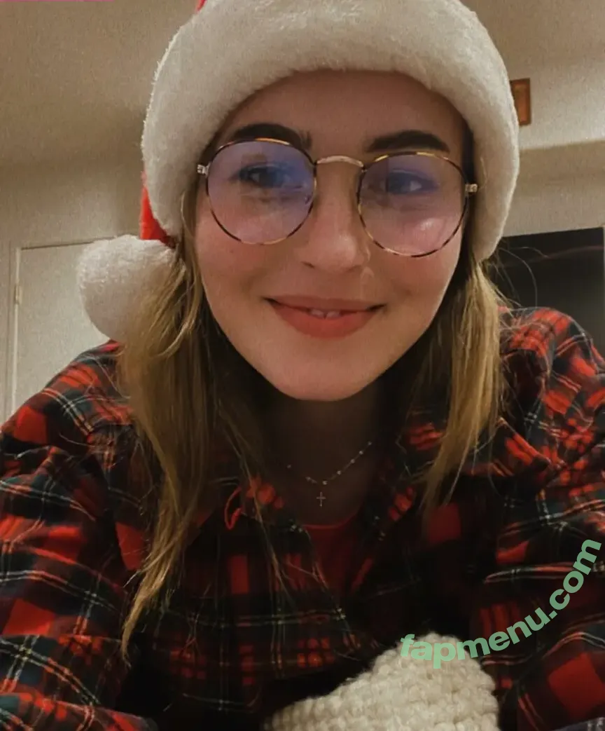 Cassie Claire nude photo #0004 (cassieclaire00)