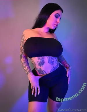Cassie Curses / cassie.curses / cassiecurses / itscassiecurses nude photo #0043