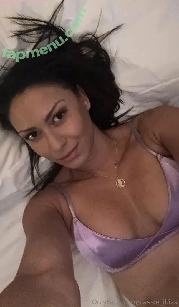 Cassie Del Isla nude photo #0782 (Cassie_Ibiza / cassiedelisla2.0)