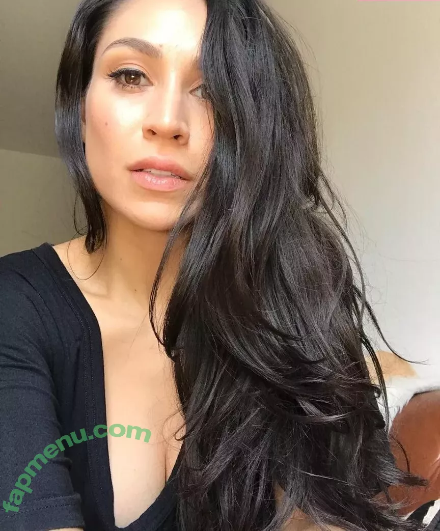 Cassie Steele nude photo #0017 (cassandrasteele)