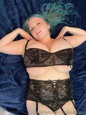 Cassie0pia / tcassie0pia / therealcassie0pia nude photo #1394