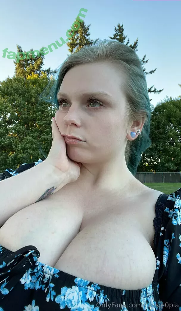 Cassie0pia nude photo #1497 (tcassie0pia / therealcassie0pia)