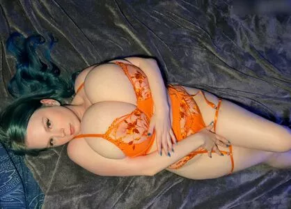 Cassie0pia / tcassie0pia / therealcassie0pia nude photo #2021