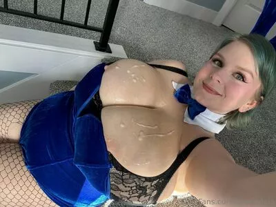 Cassie0pia / tcassie0pia / therealcassie0pia nude photo #2547