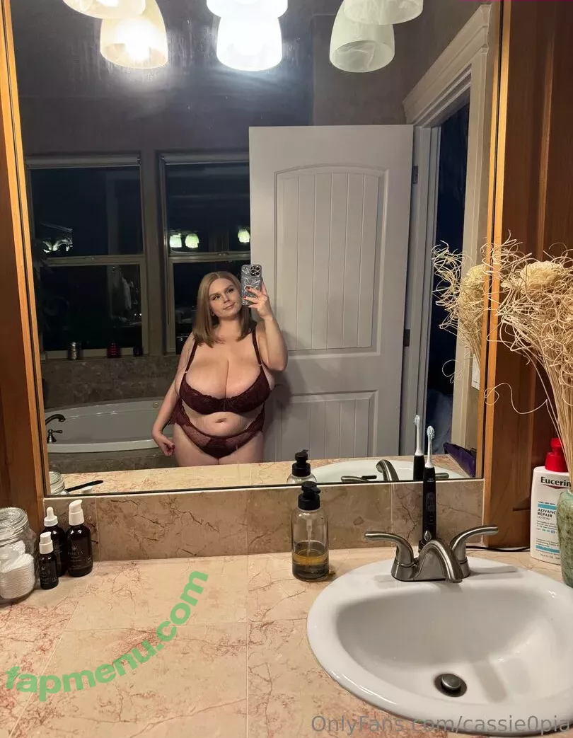Cassie0pia nude photo #2719 (tcassie0pia / therealcassie0pia)