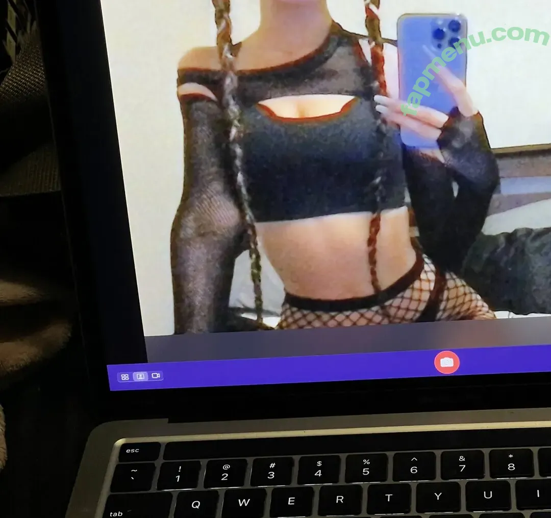 Cassie1919 nude photo #0017 (6cass6 / Caasssiiieeee / cassiee1919 / cassiiee1)