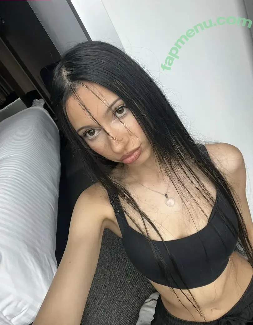 Cassie1919 nude photo #0020 (6cass6 / Caasssiiieeee / cassiee1919 / cassiiee1)