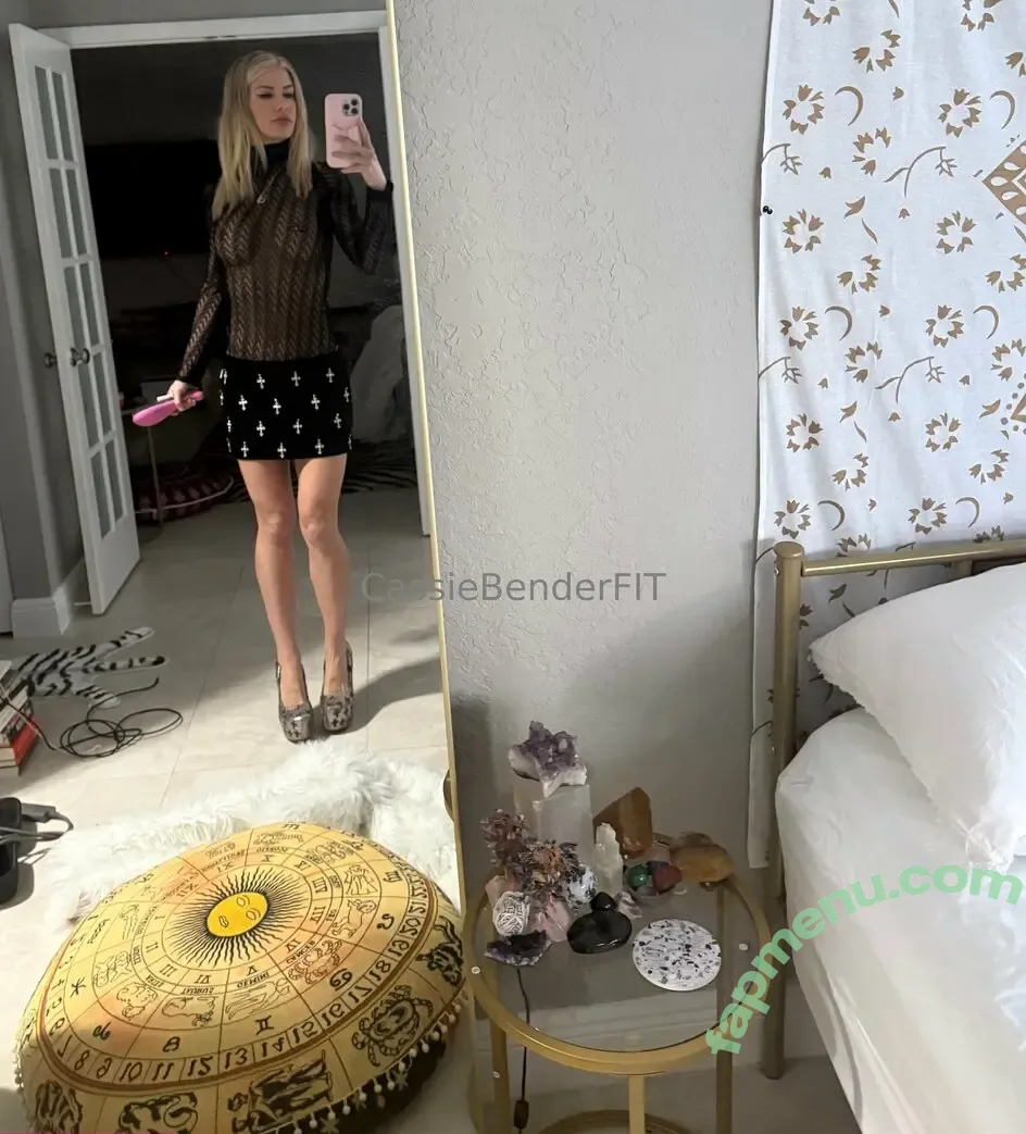 cassiebenderfitteaser nude photo #0027 (cassiebenderfit)