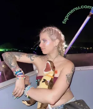 Cassx777 / Imnewherex nude photo #0047