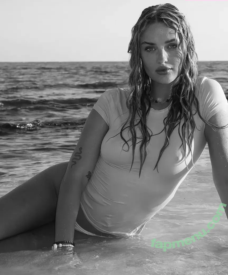Cassy Cassau nude photo #0228 (cassyccassau)