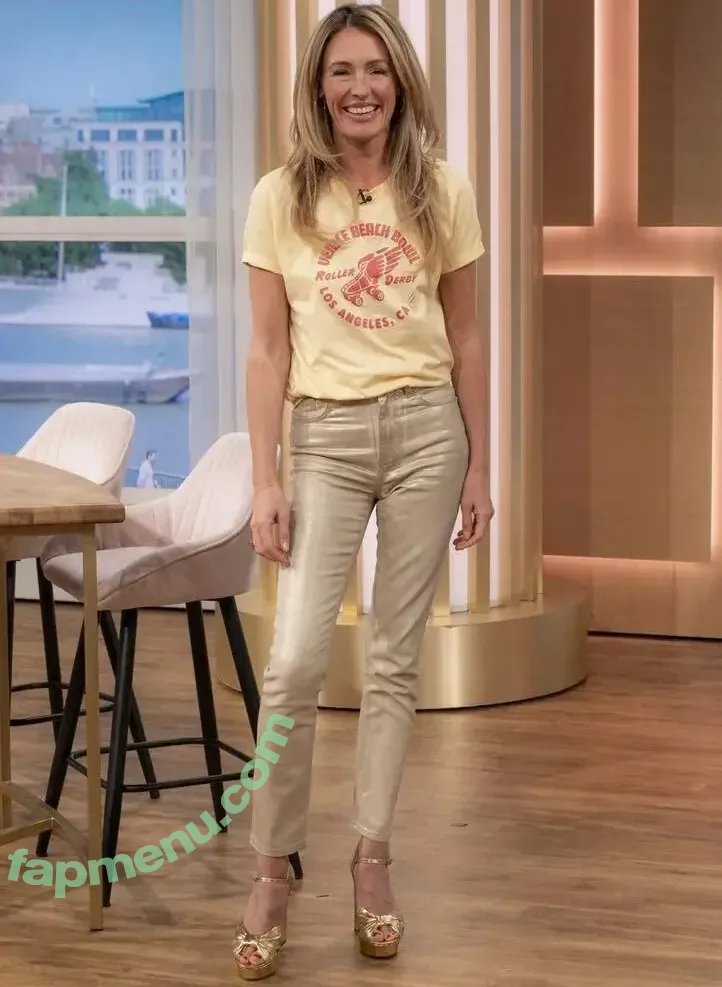 Cat Deeley nude photo #0182 (catdeeley)