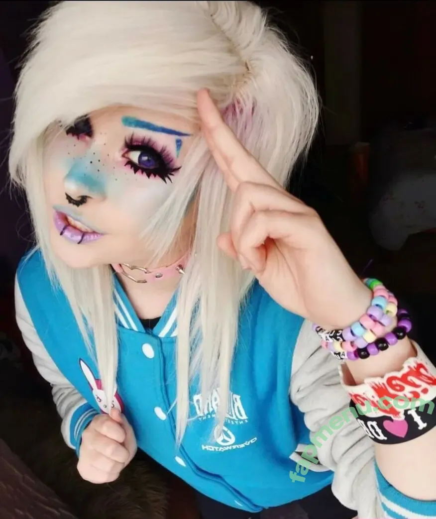 Catastrophiclarawr nude photo #0015 (catastropiclarawr)