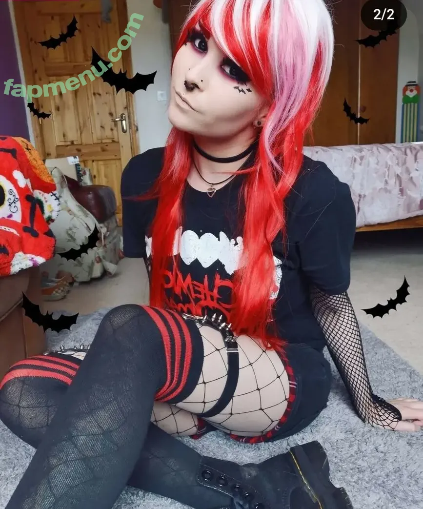 Catastrophiclarawr nude photo #0044 (catastropiclarawr)